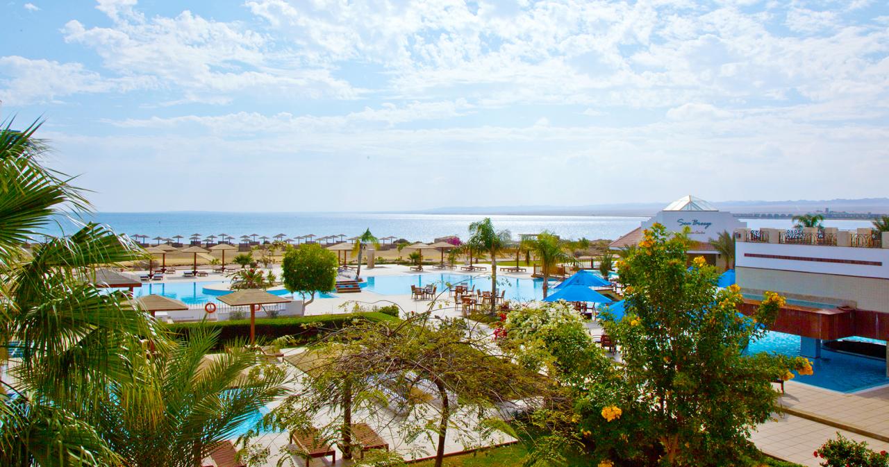 Lahami-Bay-Beach-Resort-OVERVIEW