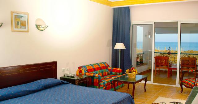 Lahami-Bay-Beach-Resort-ROOM-02