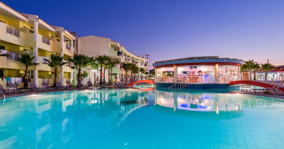 Caretta-Beach-Resort-POOL-BAR