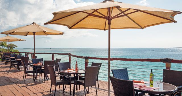 The-Royal-Zanzibar-Beach-Resort-RESTAURANT-AT-THE-SEA