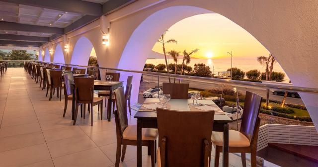 Oceanis-Beach-RESTAURANT-01