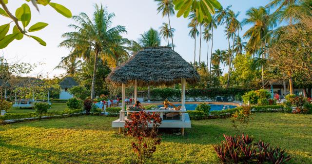 Filao-Beach-By-Sansi-GAZEBO