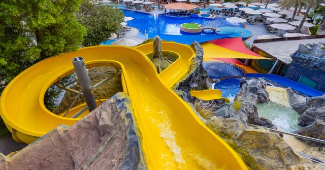 Al-Habtoor-Grand-Resort-WATER-SLIDES
