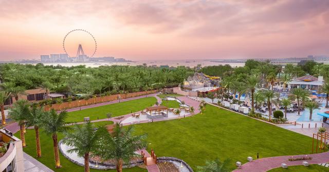 Al-Habtoor-Grand-Resort-GARDEN-OVERVIEW