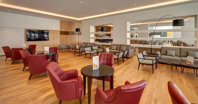 Hipotels-Playa-De-Palma-Palace-BAR-02