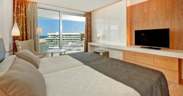 Hipotels-Playa-De-Palma-Palace-ROOM