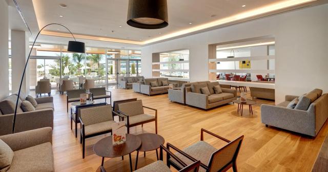 Hipotels-Playa-De-Palma-Palace-BAR-05