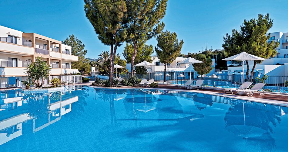 Labranda-Kiotari-Miraluna-POOL-2024-01