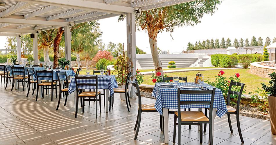 Labranda-Kiotari-Miraluna-RESTAURANT-TERRACE-2024-01