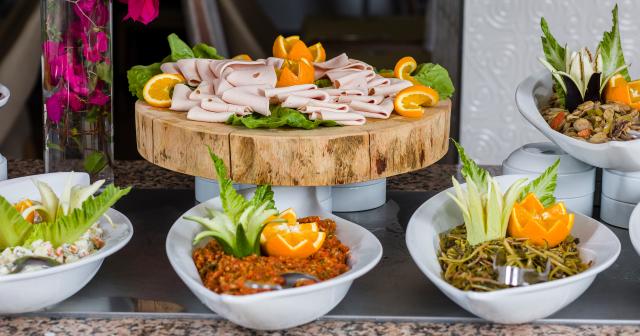 Bitez-Garden-Life-BUFFETjpg