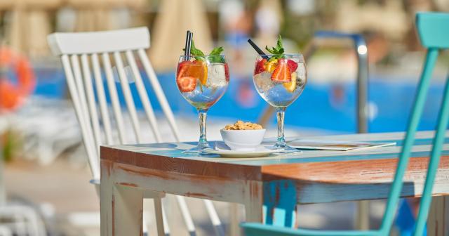 Hipotels-Gran-Playa-De-Palma-POOL-BAR-02