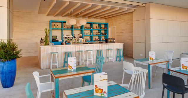 Hipotels-Gran-Playa-De-Palma-POOL-BAR