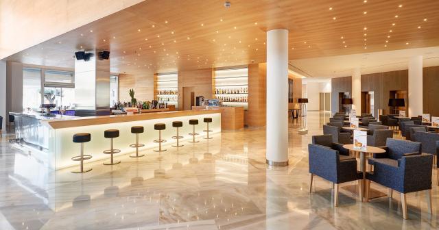 Hipotels-Gran-Playa-De-Palma-LOBBY-BAR-01