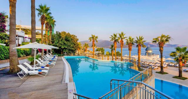 Blue-Dreams-Resort-2024-RELAX-POOL