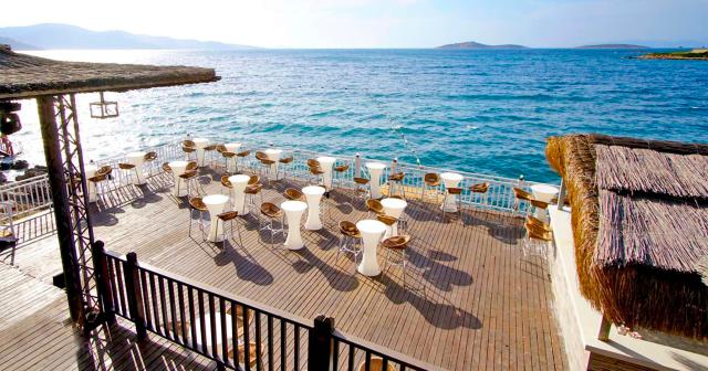 Blue-Dreams-Resort-2024-BEACH-BAR