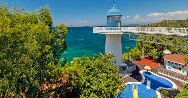 Blue-Dreams-Resort-2024-LIGHT-HOUSE