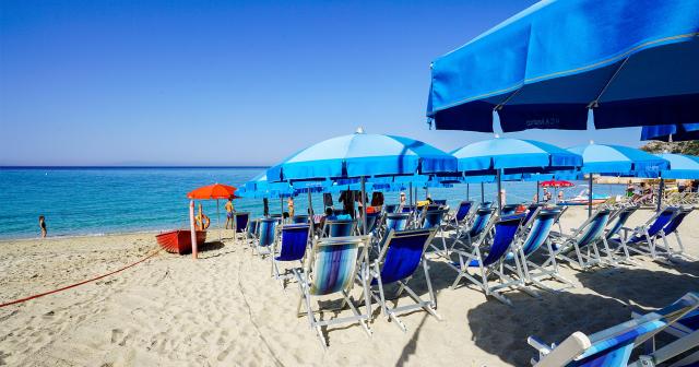 Costa-Azura-BEACH-01