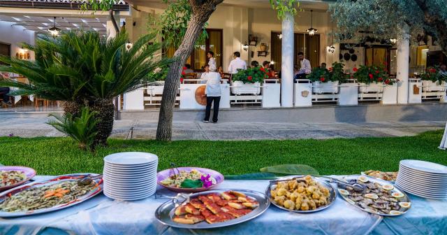 Costa-Azura-RESTAURANT-BUFFET-01
