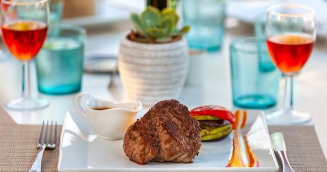 Blue-Oceana-Suite-RESTAURANT-2021-02