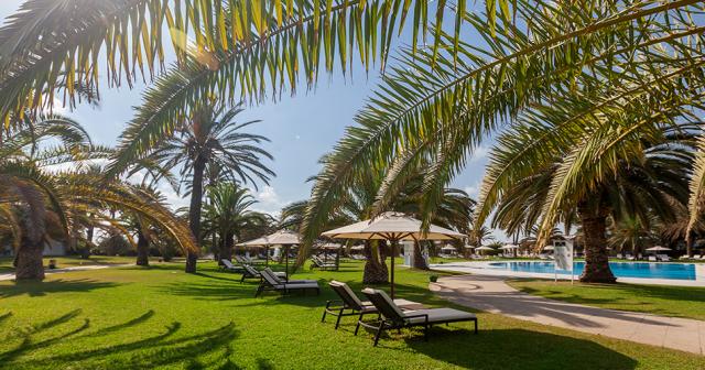 Blue-Oceana-Suite-GARDEN-2021-01