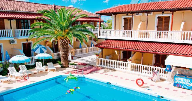 Aparthotel-Anadiomeni-Apartments-POOL