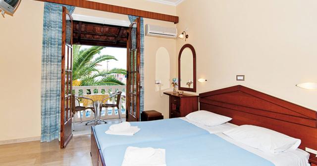 Anadiomeni-ROOM