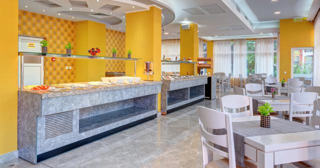 Maria-Palace-BUFFET-01