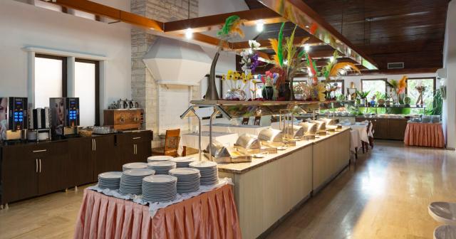 Mg-Club-Akman-Beach-BUFFET-01
