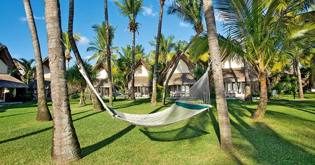 La-Pirogue-Resort-and-Spa-GARDEN