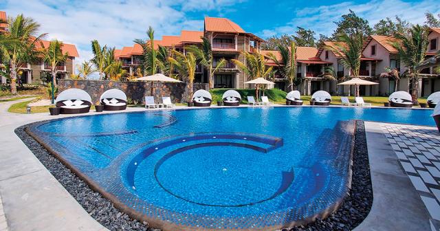 Maritim-Crystals-Beach-POOL-02