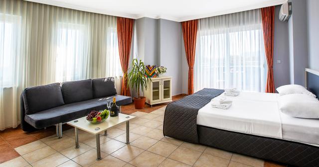 Grand-Alisa-ROOM-01
