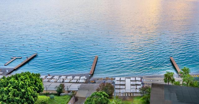 Viking-Beach-Hotel-BEACH-01