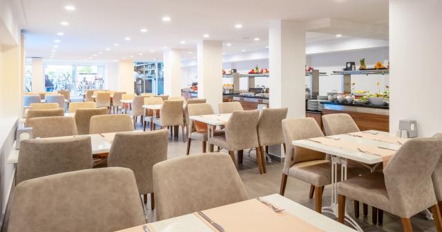 Viking-Beach-Hotel-RESTAURANT-01