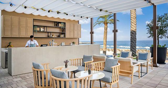 Address-Beach-Resort-Fujairah-BAR