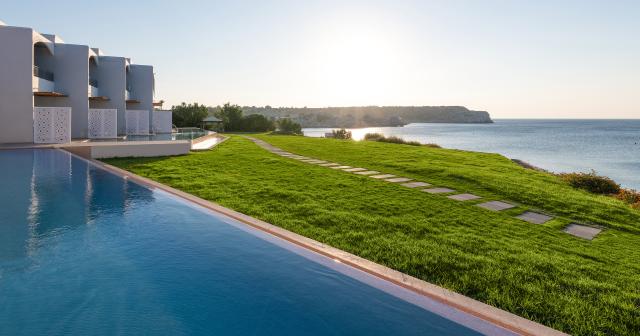 Paralos-Rodos-Life-Style-POOL-2025-02