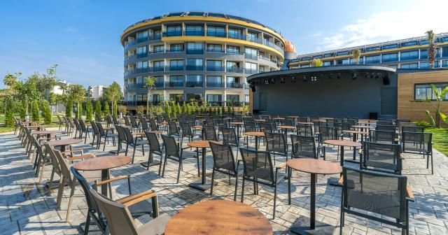Arnor-Deluxe-Hotel-and-Spa-AMPHITHEATRE