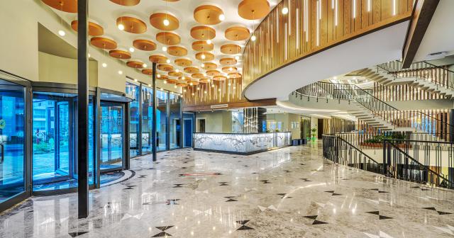 Arnor-Deluxe-Hotel-and-Spa-LOBBY-02