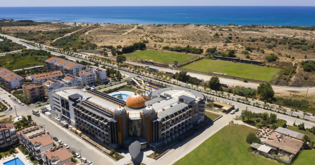 Arnor-Deluxe-Hotel-and-Spa-OVERVIEW-01