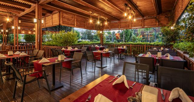 Arnor-Deluxe-Hotel-and-Spa-RESTAURANT-02