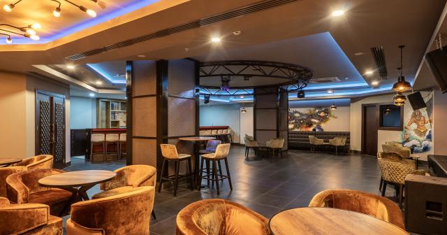 Arnor-Deluxe-Hotel-and-Spa-BAR-02