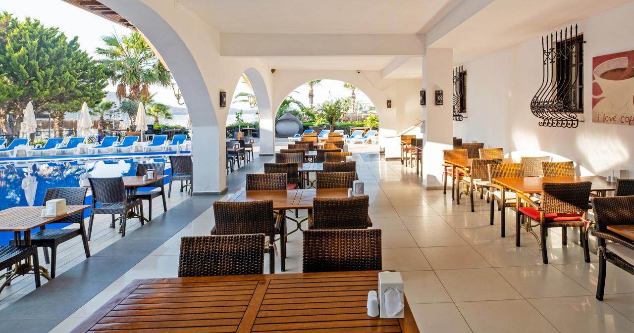 Costa-Bitezhan-RESTAURANT-NEW