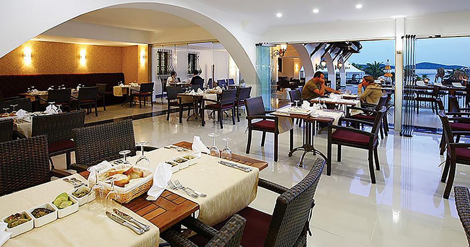 Costa-Bitezhan-RESTAURANT