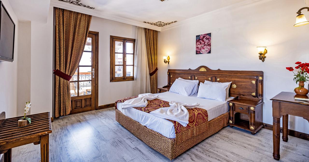 Costa-Bitezhan-ROOM-NEW