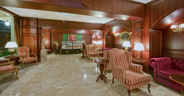 Antique-Roman-Palace-Museum-Hotel-LOUNGE-LOBBY