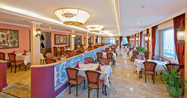 Antique-Roman-Palace-Museum-Hotel-RESTAURANT-01