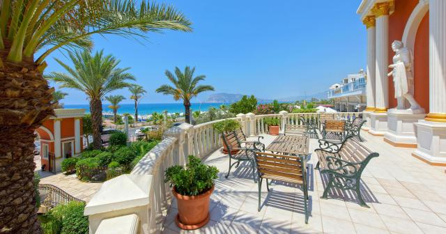 Antique-Roman-Palace-Museum-Hotel-TERRACE-04