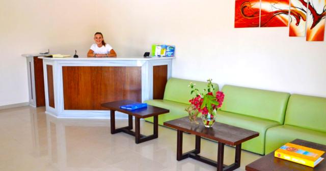 Sunny-Garden-RECEPTION