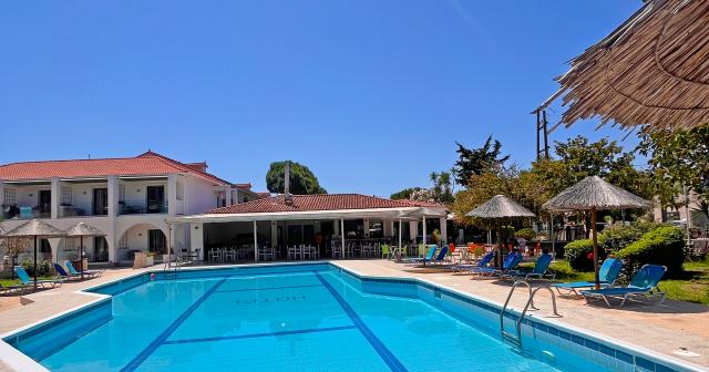 Sunny-Garden-2025-POOL-02