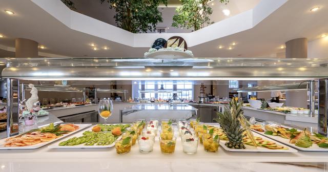 Athina-Palace-Resort-and-Spa-FOOD-02