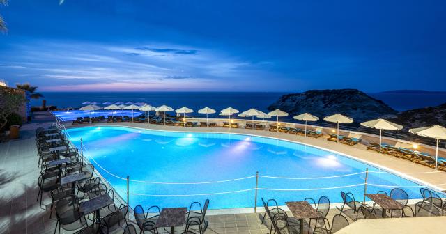 Athina-Palace-Resort-and-Spa-ADULTS-POOL-02